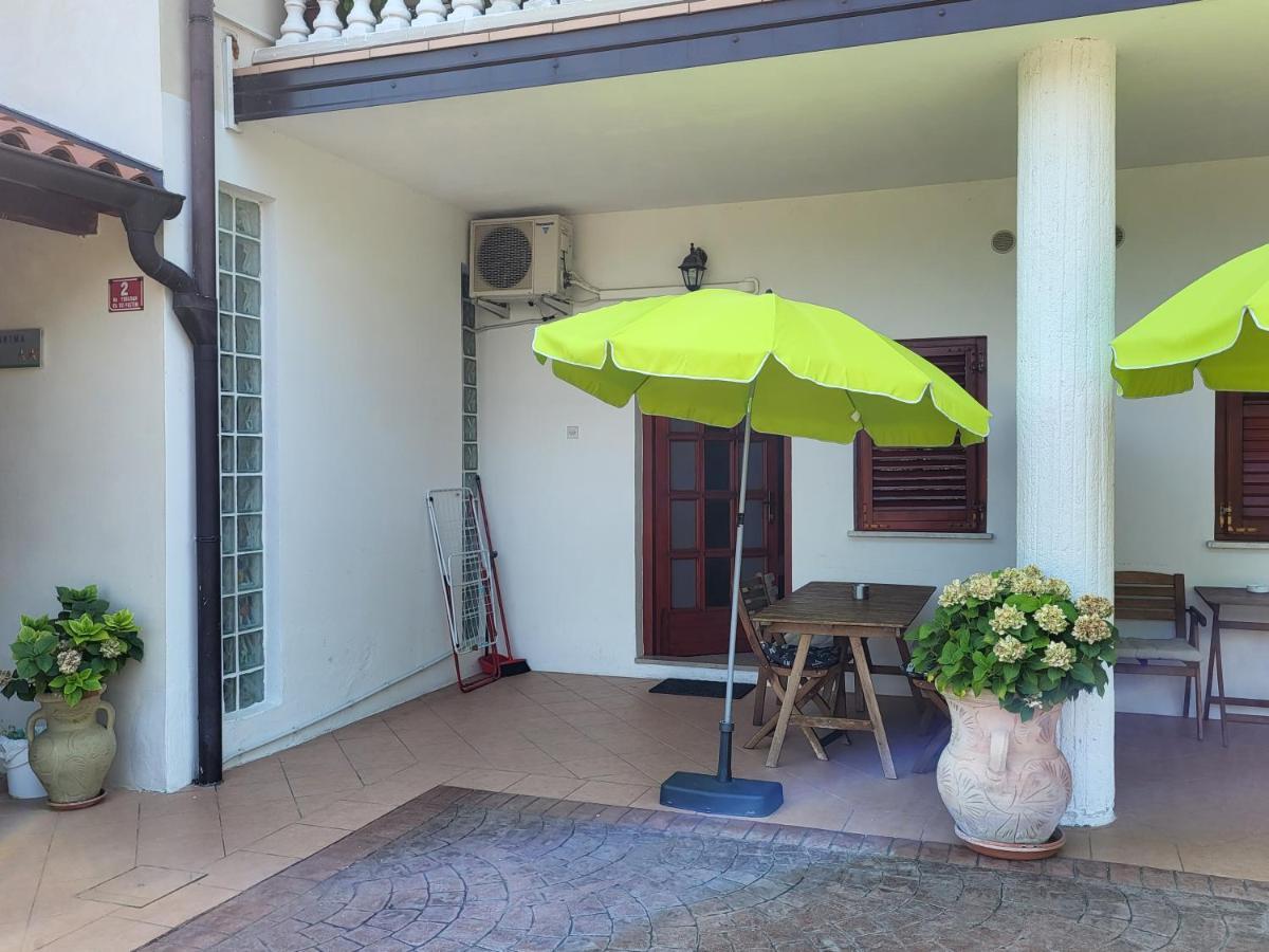 Apartmaji Tim Izola Exterior photo